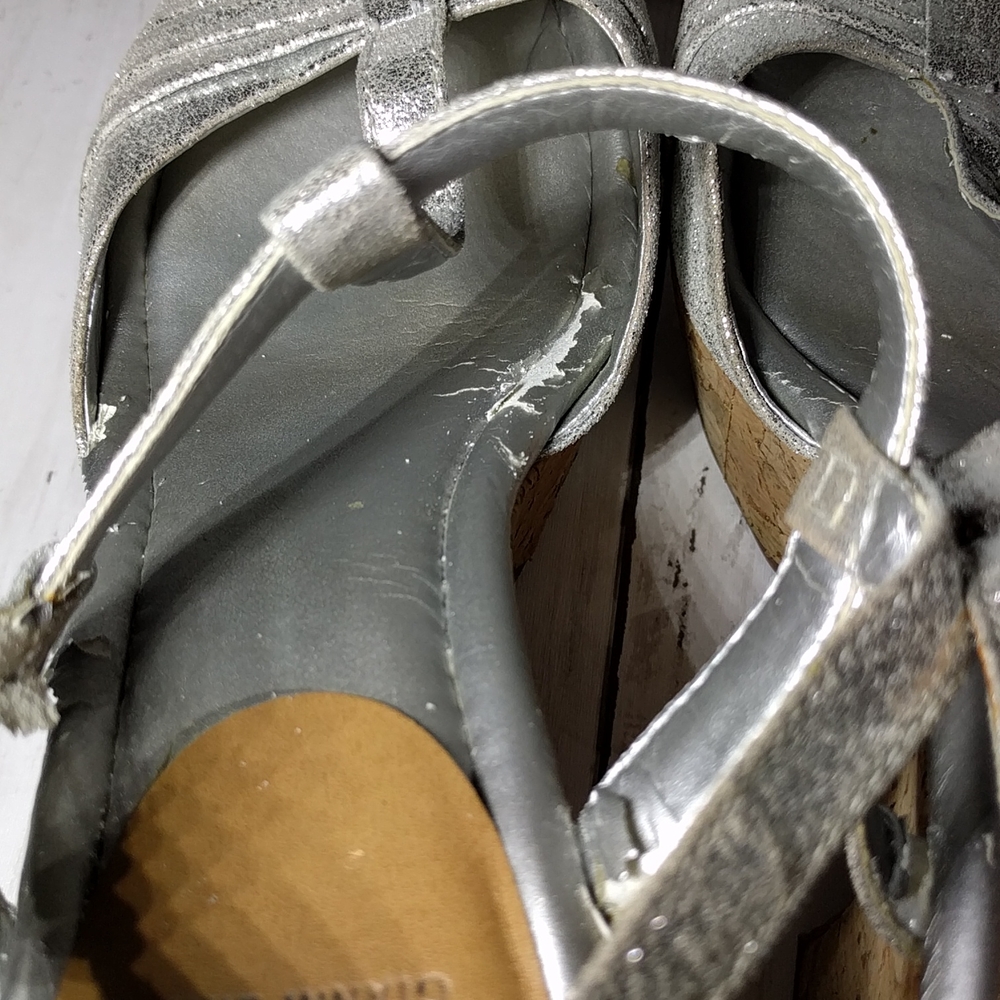 FINAL -- Donating soon!!! Peeling Silver Gianni Bini Cork Wedge Sandals - Picture 9 of 12